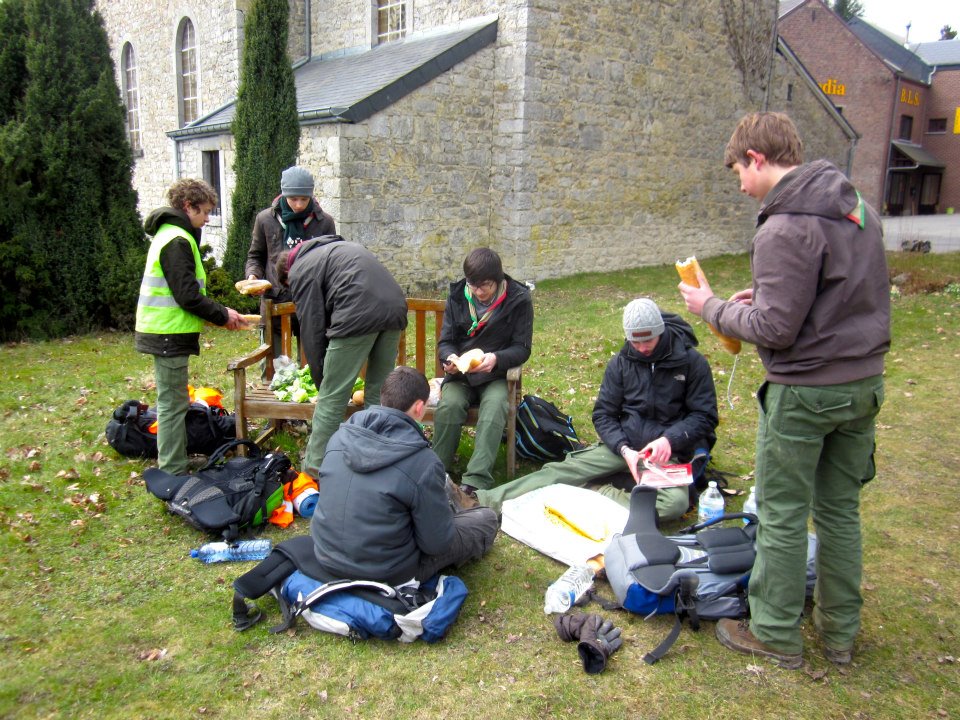 Sint-Martinus den XIIde - Paasdropping 2013